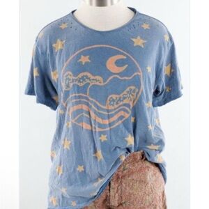 Magnolia Pearl Blue and Yellow Starry Night Tee ⭐️⭐️⭐️⭐️⭐️⭐️⭐️⭐️⭐️⭐️⭐️⭐️⭐️